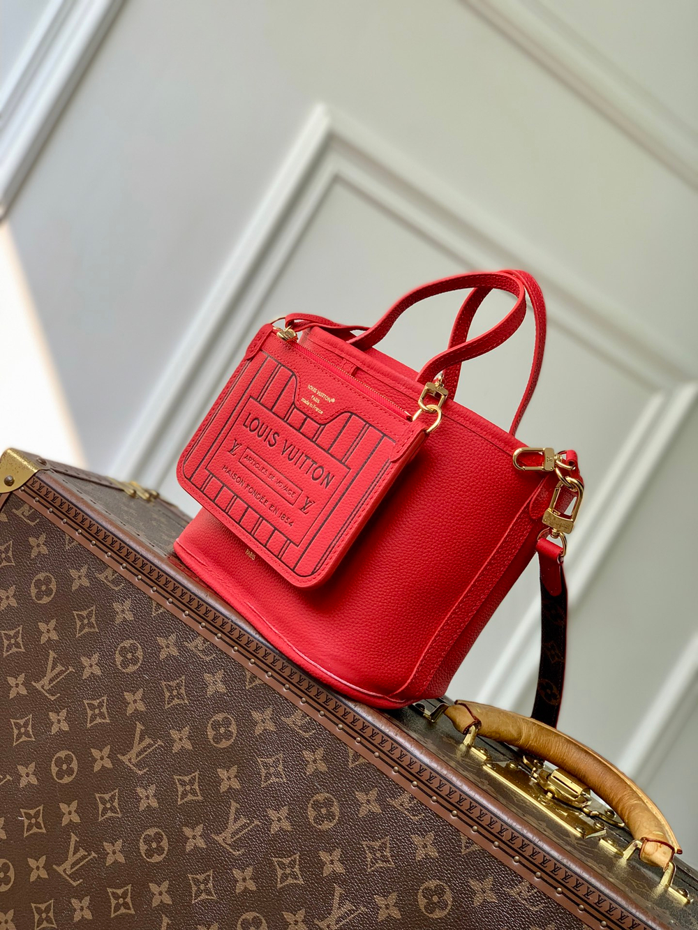Louis Vuitton Neverfull Bandouliere Inside Out BB