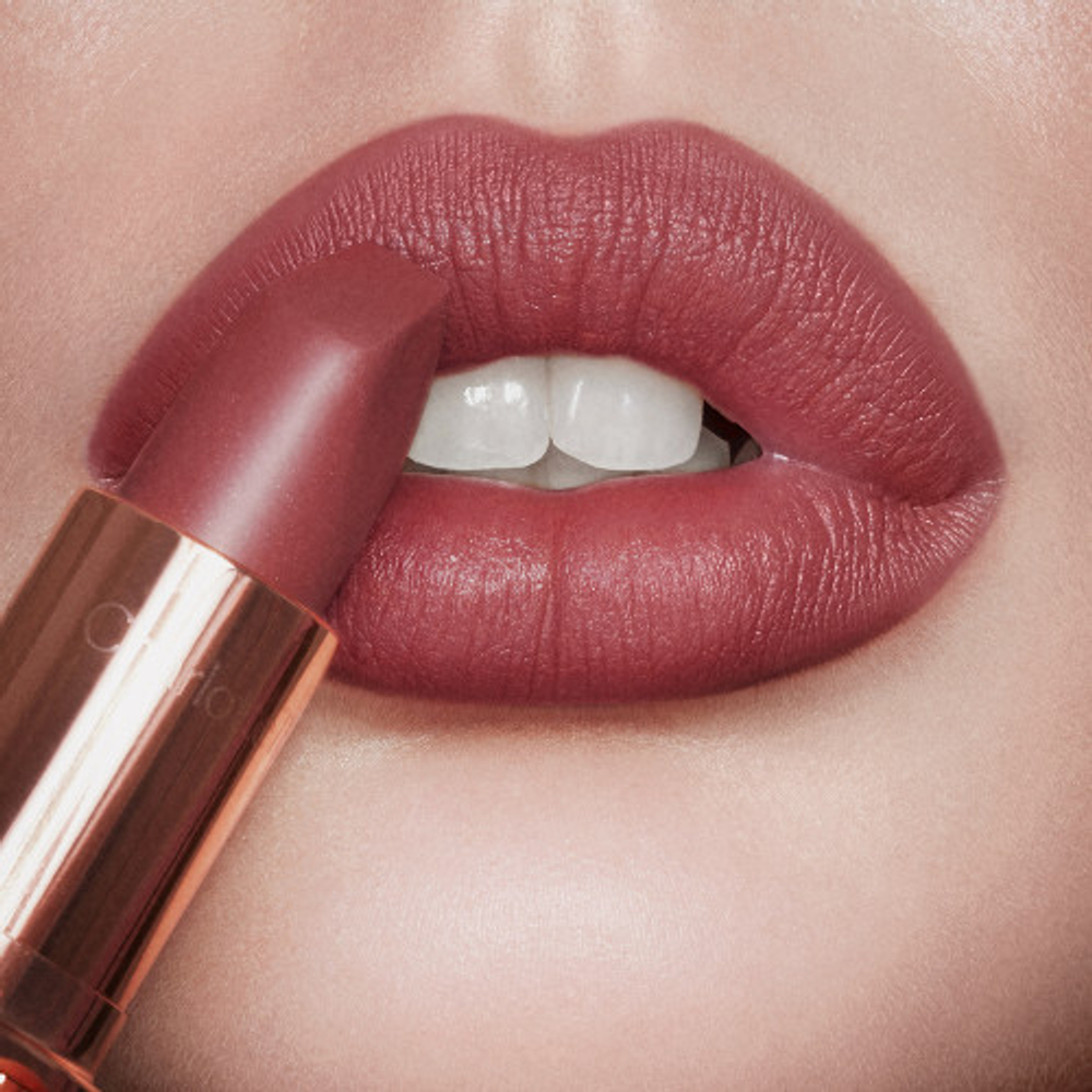 Charlotte Tilbury Matte Revolution Lipstick - Pillow Talk Medium 3.5g