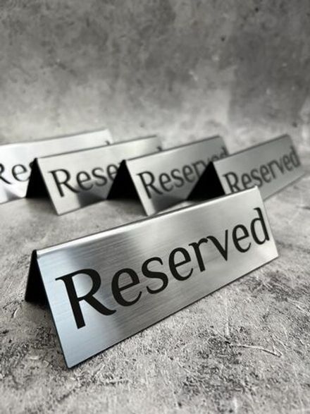 Табличка стол заказан настольная