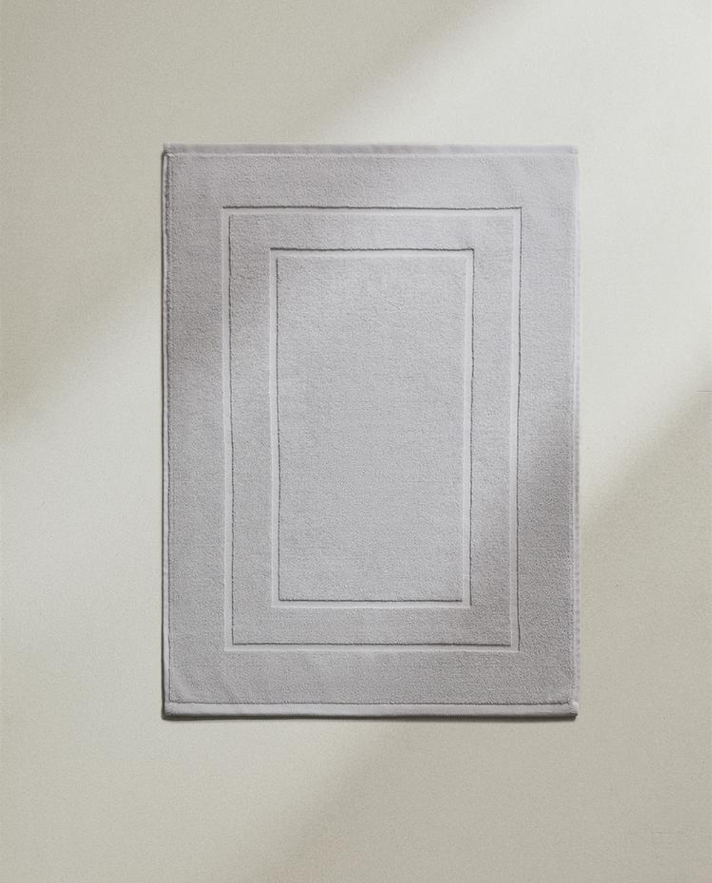 ZARA HOME ХЛОПКОВЫЙ НЕСКОЛЬЗЯЩИЙ КОВРИК ДЛЯ ВАННОЙ, СЕРЫЙ