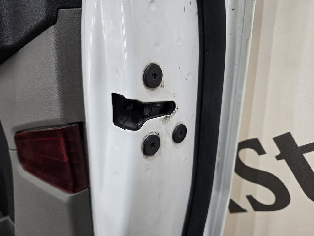 Дверь правая 2020г.