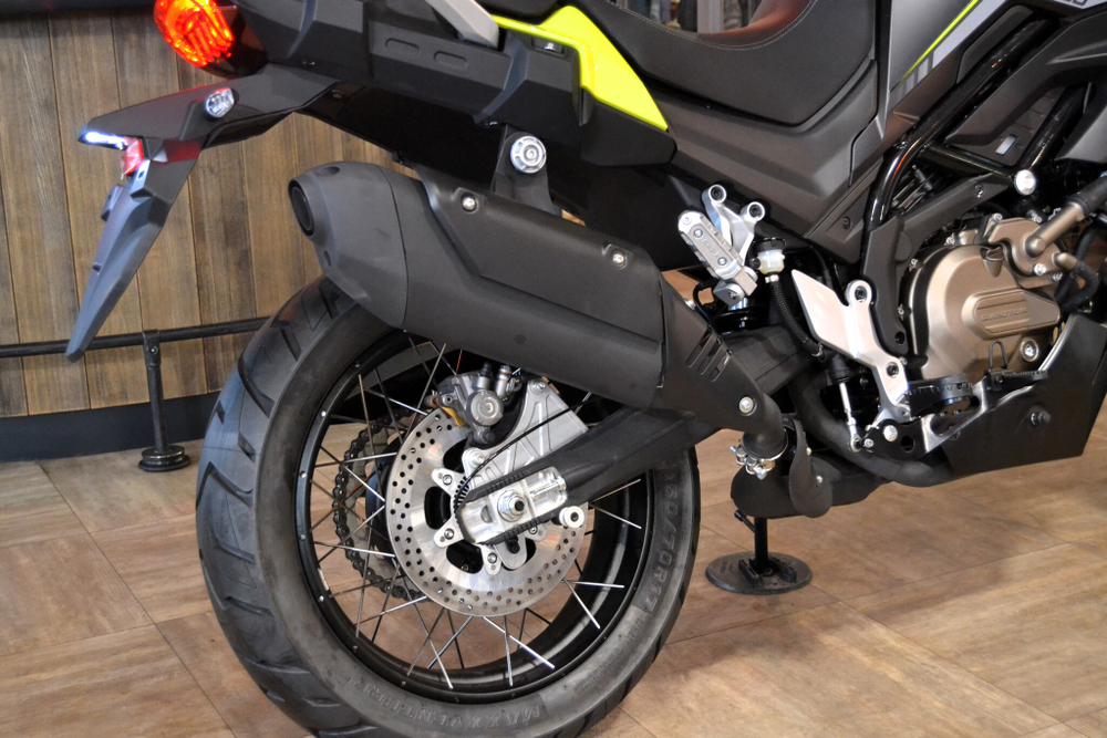 QJMOTOR SVT 650 X (Black)