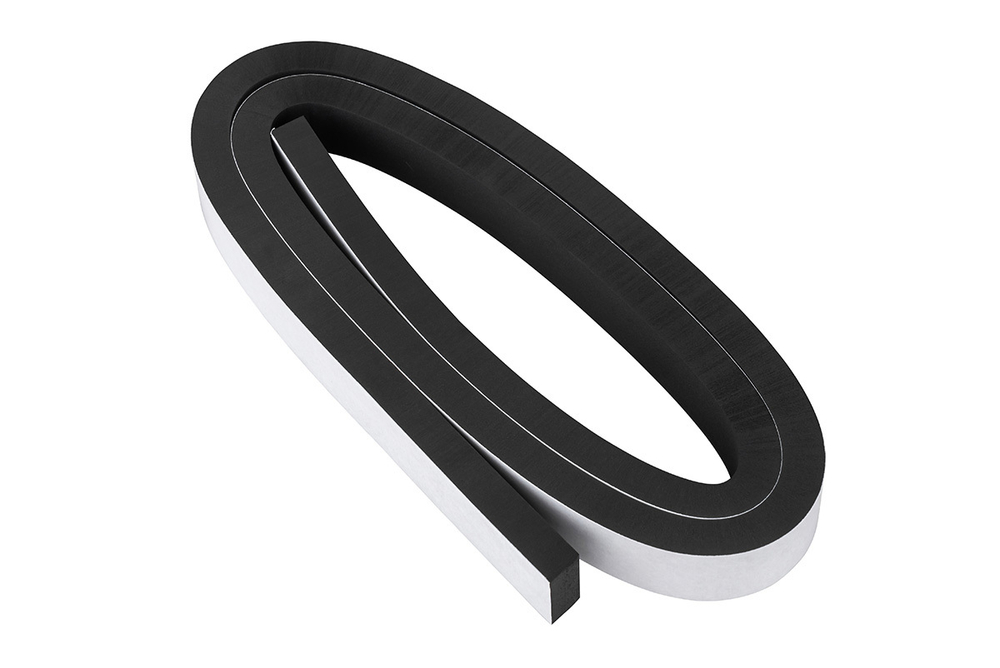 Крышка кузова для Toyota Hilux 2015+, роллета раздвижная 1572х1570 мм, алюминиевая, черная РИФ