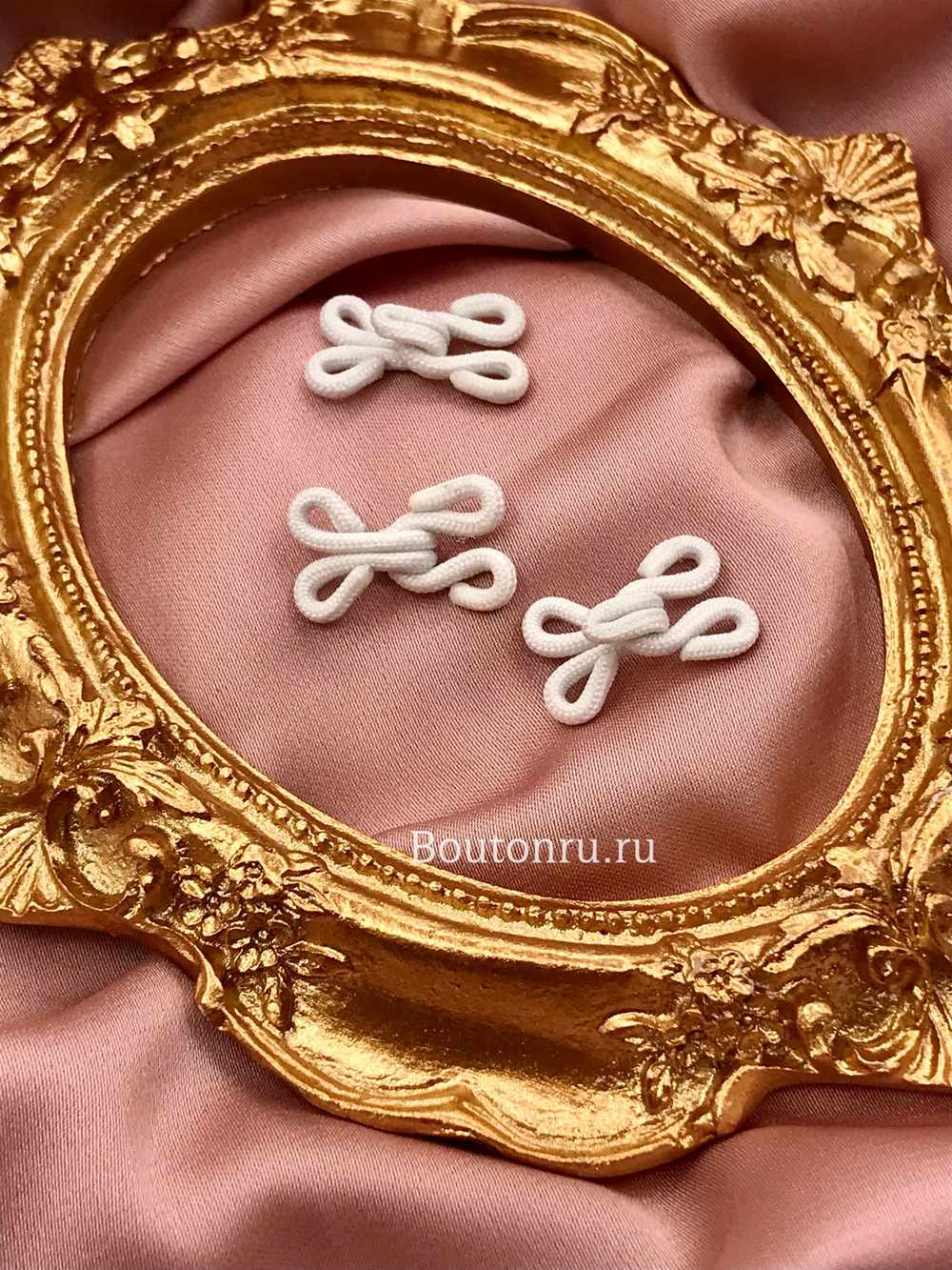 Шубная застежка крючок-петля белая