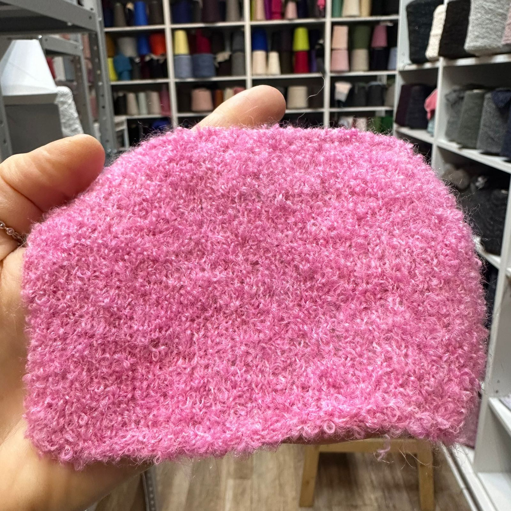 SIBERIA - Lineapiu; 25% меринос, 8% вспушенная альпака, 20% п/а, 45% п/с, 2% эластан; букле; 800м/100гр; col. С4408; цвет: розовый меланж; S709