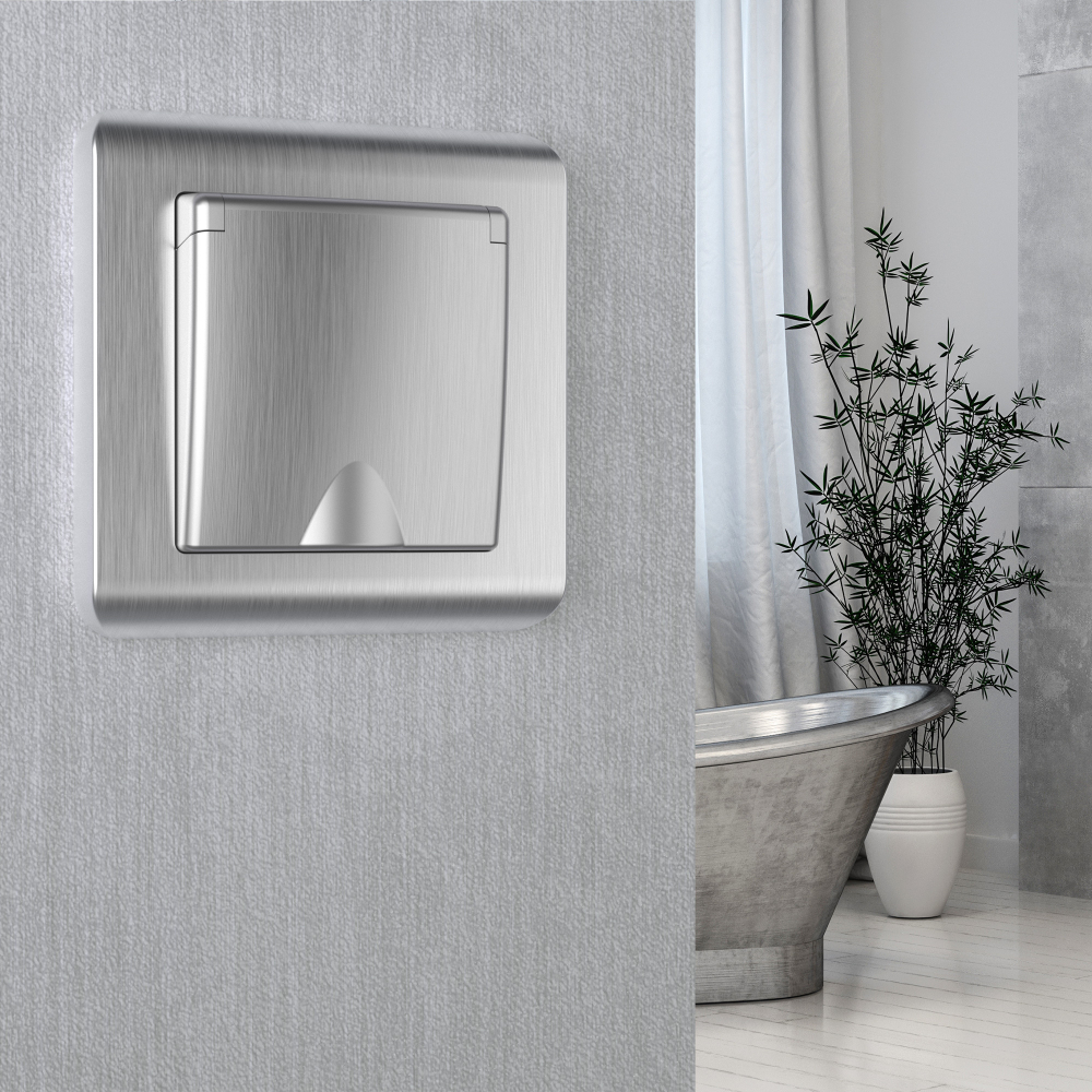 Розетка влагозащ. с зазем. с защит. крышкой и шторками (cеребряный рифленый)