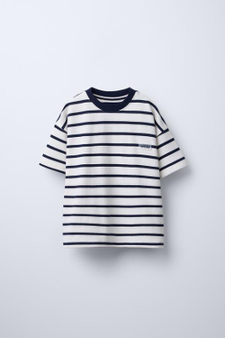 ZARA ФУТБОЛКА В ПОЛОСКУ ИЗ ПЛОТНОГО ДЖЕРСИ С НАШИВКОЙ, ПОЛОСКИ