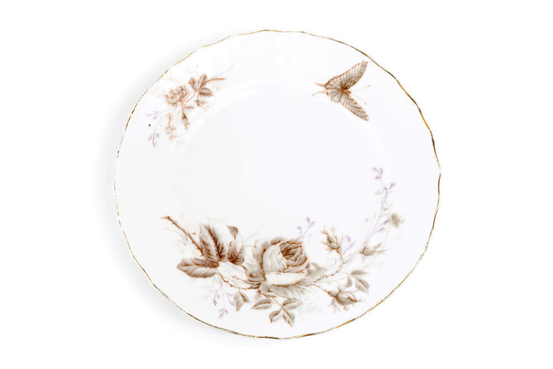 Тарелка с изображением роз