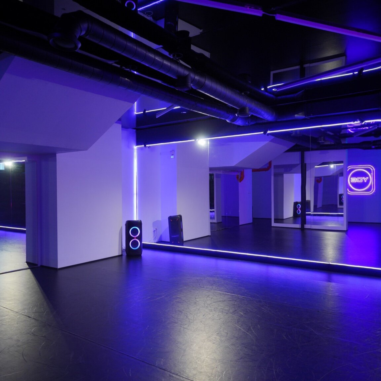 Запишитесь на танцы!