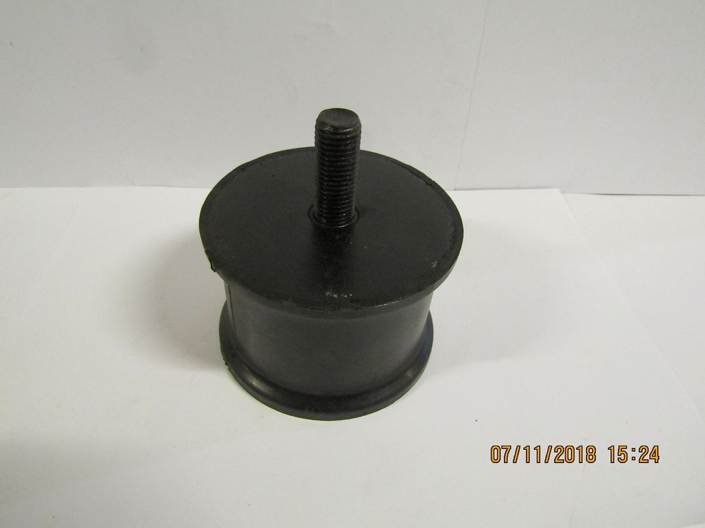 Амортизатор (100х68х1Ш М16 х40хD2 М16) платформы двигателя TSS-СР-420/SHOCK ABSORBER