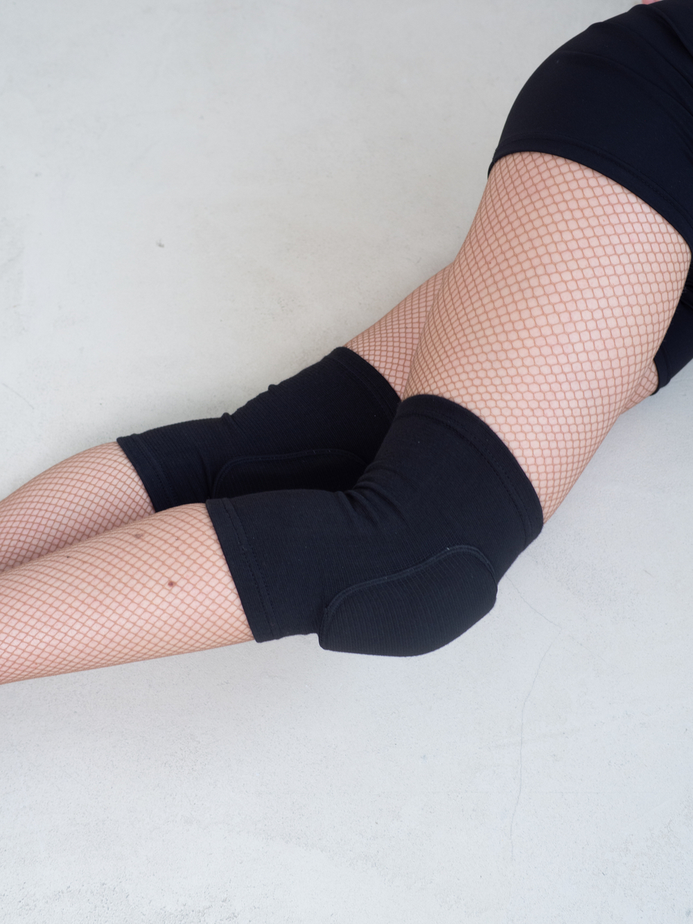 Наколенники черные