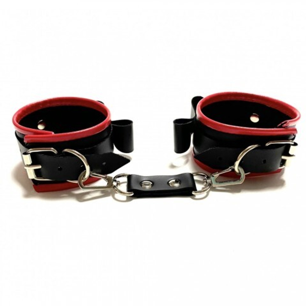 Наручники с бантиками из эко-кожи черно-красные