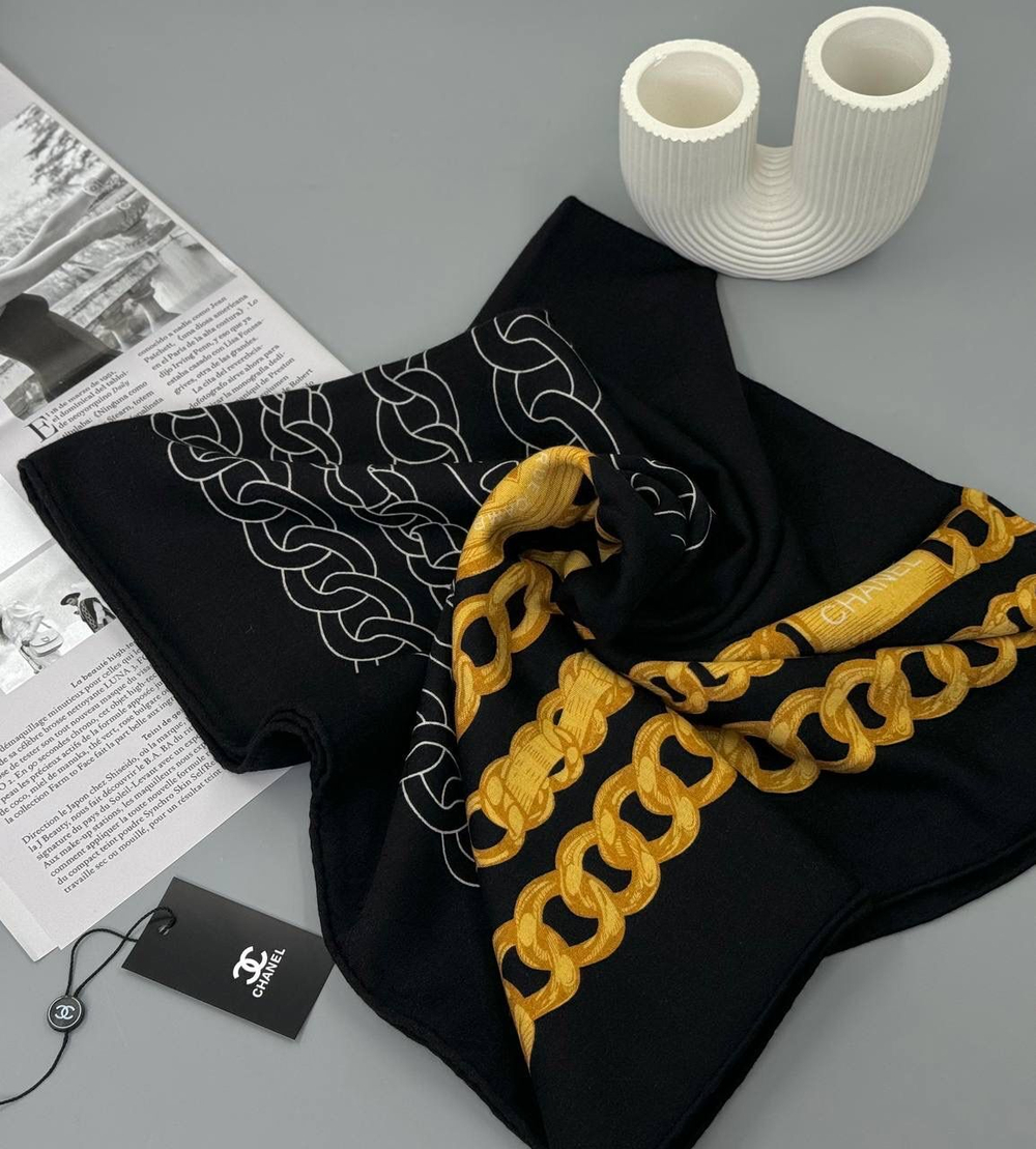 Платок CHANEL
