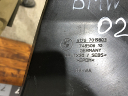 Накладка крыла левая, Крепление уплотнителя BMW 5-Series (F10) 09-17 Б/У Оригинал 51767019803