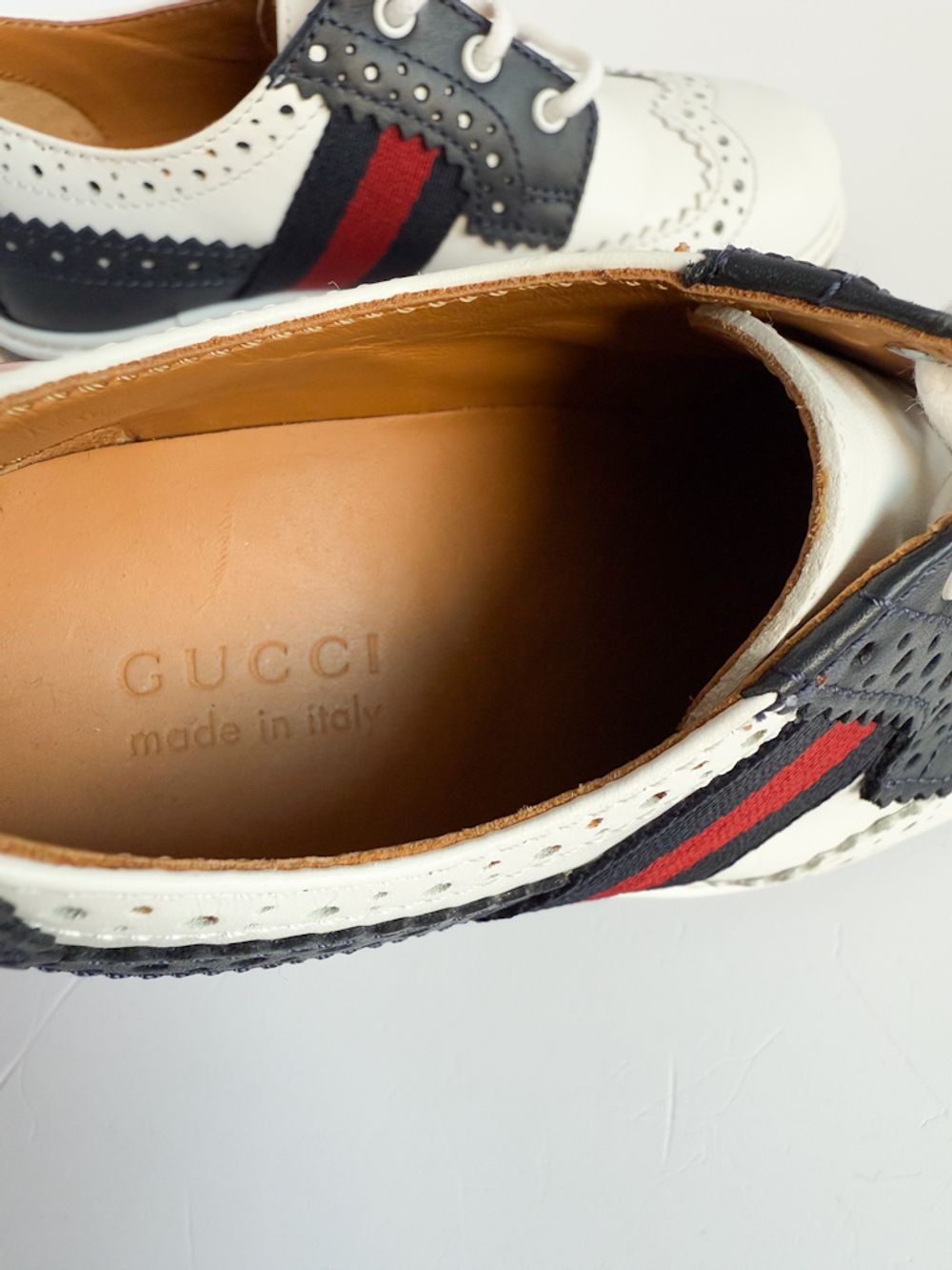 Кожаные туфли Gucci, 24