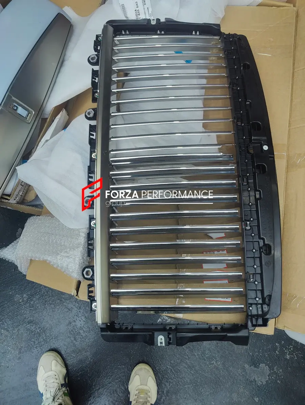 Обвес переделка для ROLLS ROYCE CULLINAN 2018 - 2025 в ROLLS ROYCE II серии РЕСТАЙЛИНГ 2025+ Ролс Ройс Куллинан