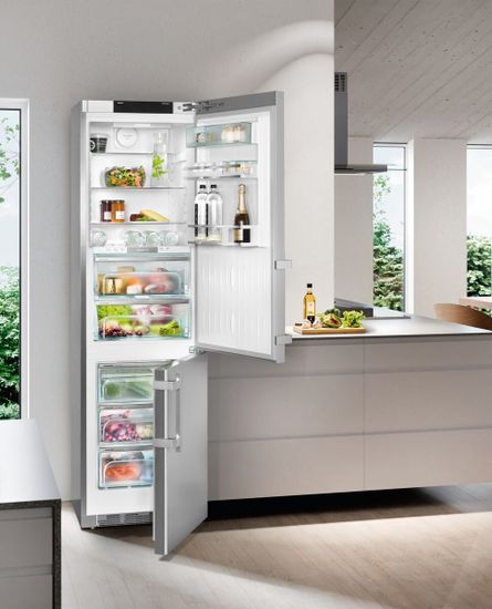 Холодильник Liebherr CBNies 4878