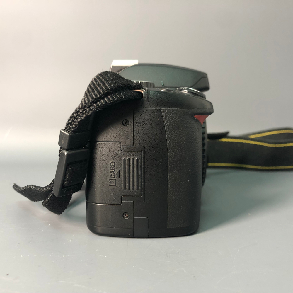 Nikon D60, 23700 кадров пробега.