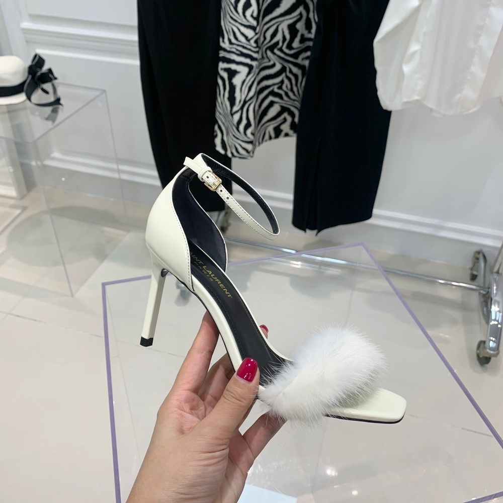 Saint Laurent Pumps