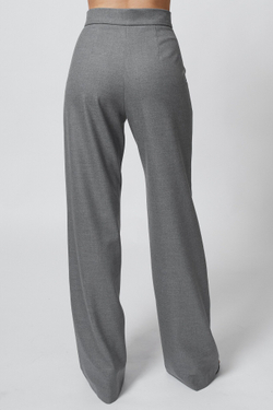 БРЮКИ КЛАССИКА С ОКАНТОВКОЙ И КАРМАНАМИ