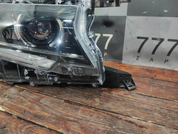 Фара правая LED Toyota Land Cruiser Prado 150 17-24 Б/У Оригинал 8114560N20