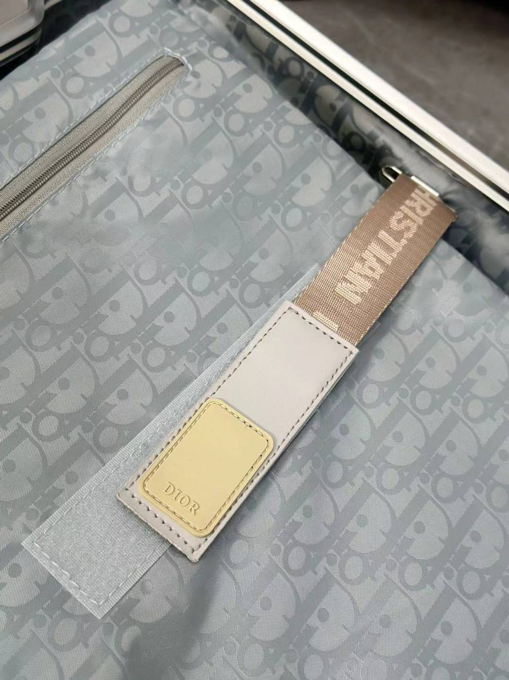 Чемодан Christian Dior S