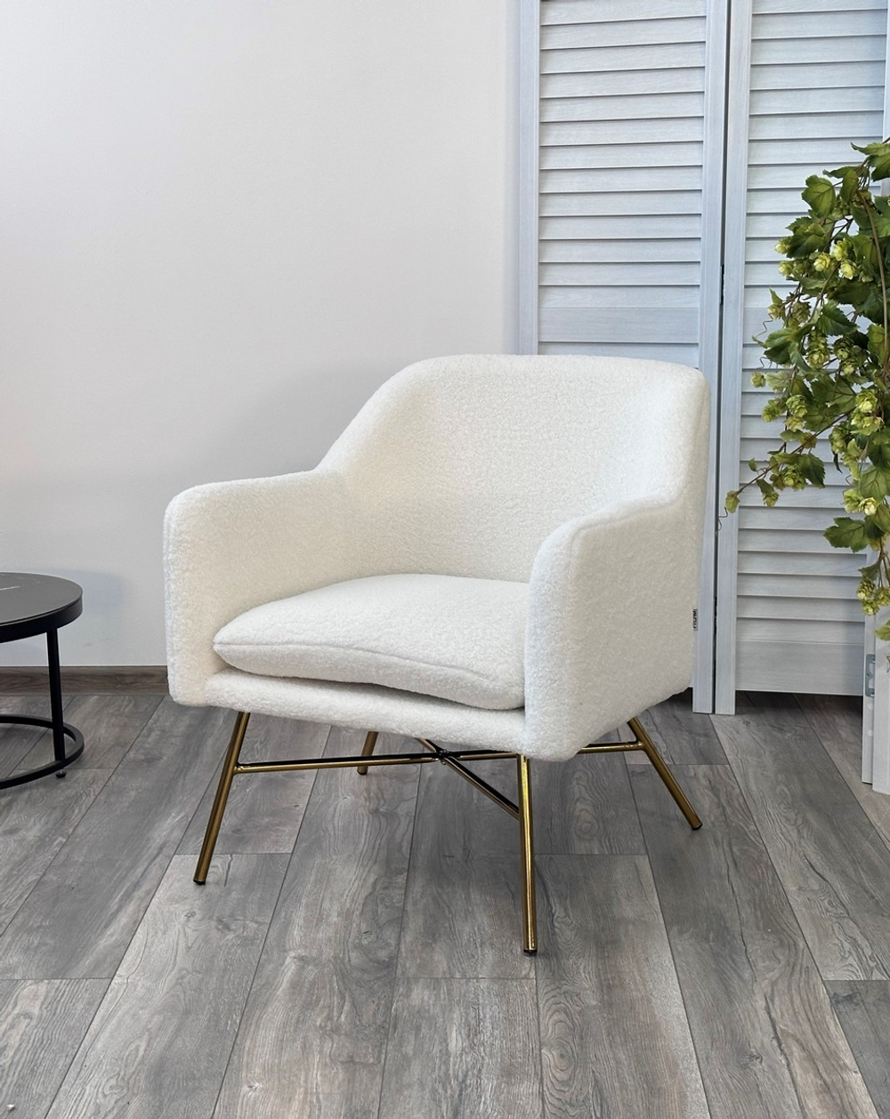 Кресло М-City DISAUR Шип (Sheep) Nini-01 Белый, Teddy, Золотой каркас