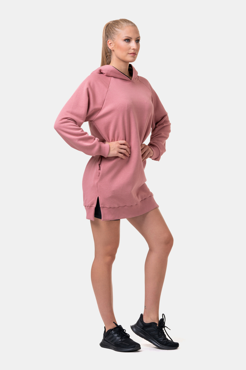 Толстовка женская Everyday HERO Long Sweatshirt with a hoodie 580 Розовая