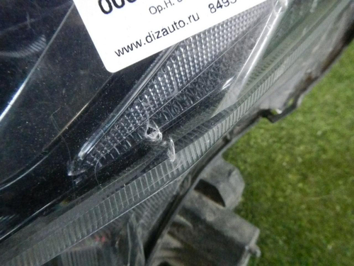 Фара левая Toyota Rav 4 CA40 (2015-2019) LED (В пленке)