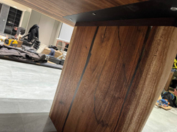 Эксклюзивный стол из индонезийского суара