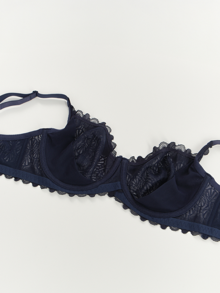 Кружевной бюстгальтер OIRO Tulip с мягкими чашками