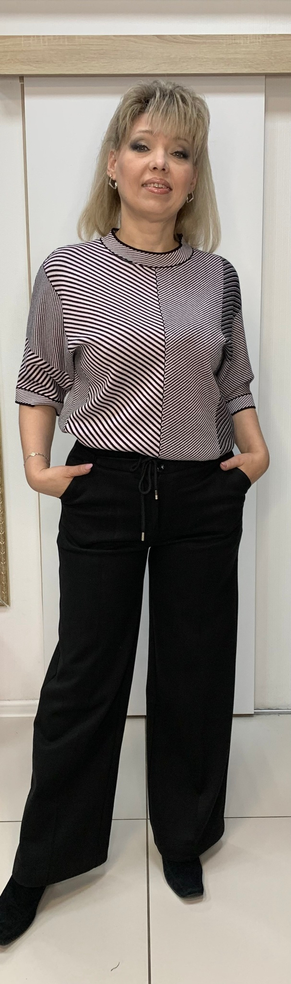 Черные брюки-палаццо из спандекса