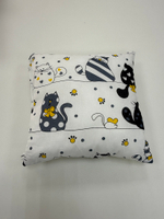 Подушка-чехол кошечки
