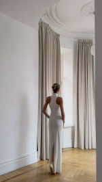 Платье с акцентной деталью