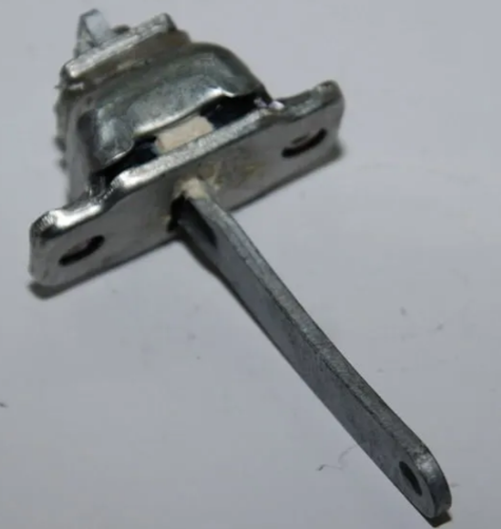 Ограничитель двери 2110