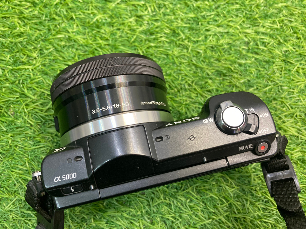 Sony A5000 kit E PZ 16–50mm 8.500 кадров
