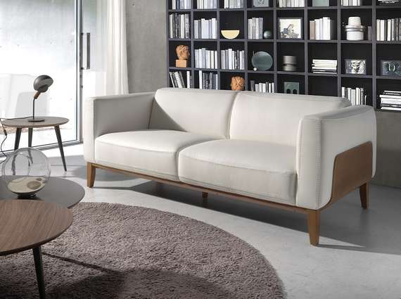 Трехместный диван Angel Cerda 5353-3P, белая кожа