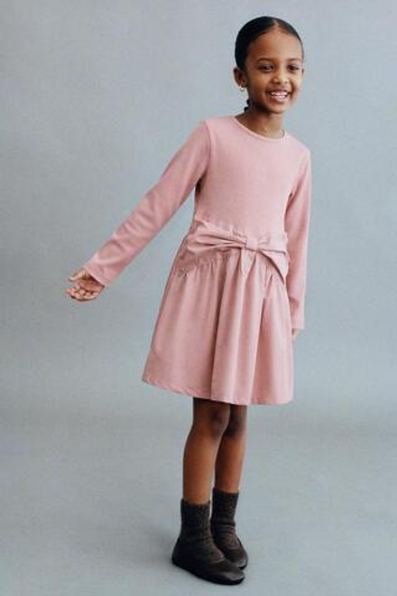 ZARA КОМБИНИРОВАННОЕ ПЛАТЬЕ В РУБЧИК С БАНТОМ, ЦВЕТ РОЗОВОГО ДЕРЕВА
