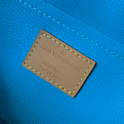 Louis Vuitton Locker Dopp Kit