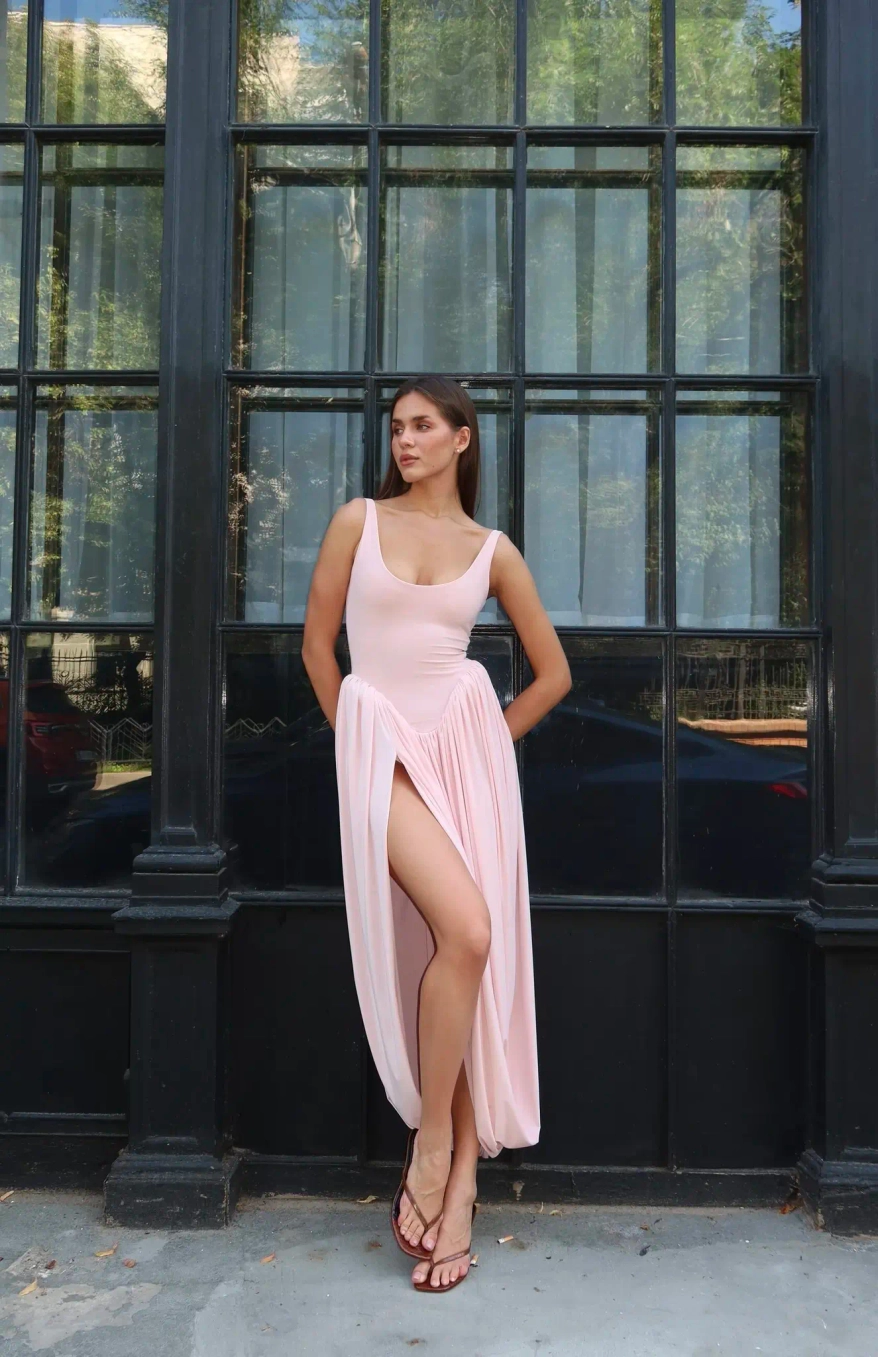 Платье с буфами