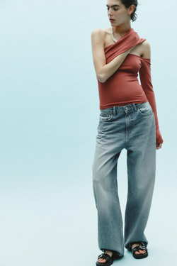 ZARA ТРИКОТАЖНЫЙ ТОП АСИММЕТРИЧНОГО КРОЯ СО СБОРКАМИ, ТЕРРАКОТОВЫЙ