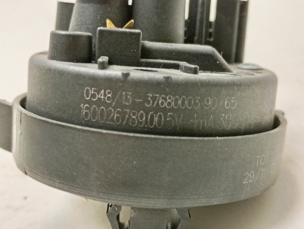 IWUE4105CIS кт64 Датчик уровня воды для стиральной машины Indesit 160026789.00 б/у