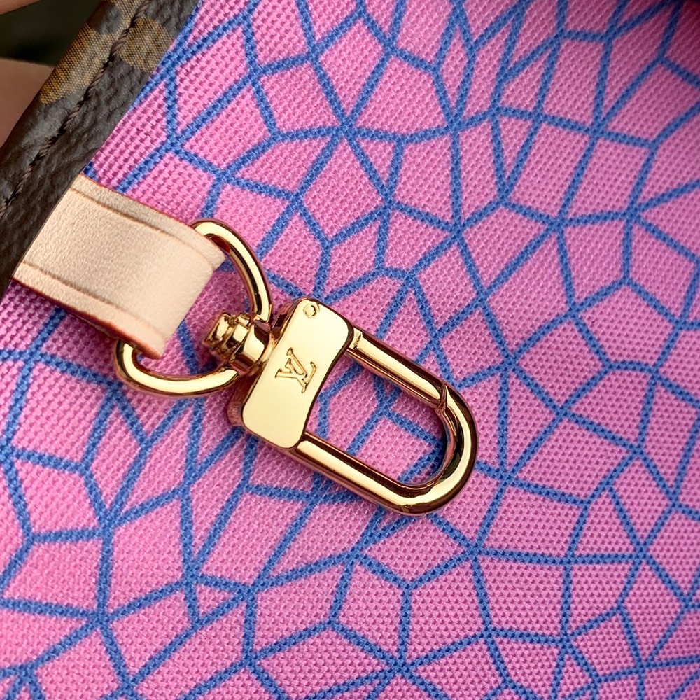Louis Vuitton Onthego PM