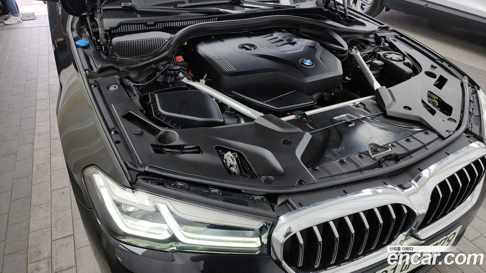 BMW 5 Series (G30) 530i xDrive Luxury (01.2022)