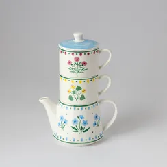 Набор из чайника и двух чашек "Летний час"