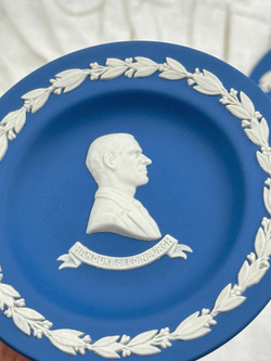 Пара тарелок Королева Елизавета II и Принц Филипп Wedgwood