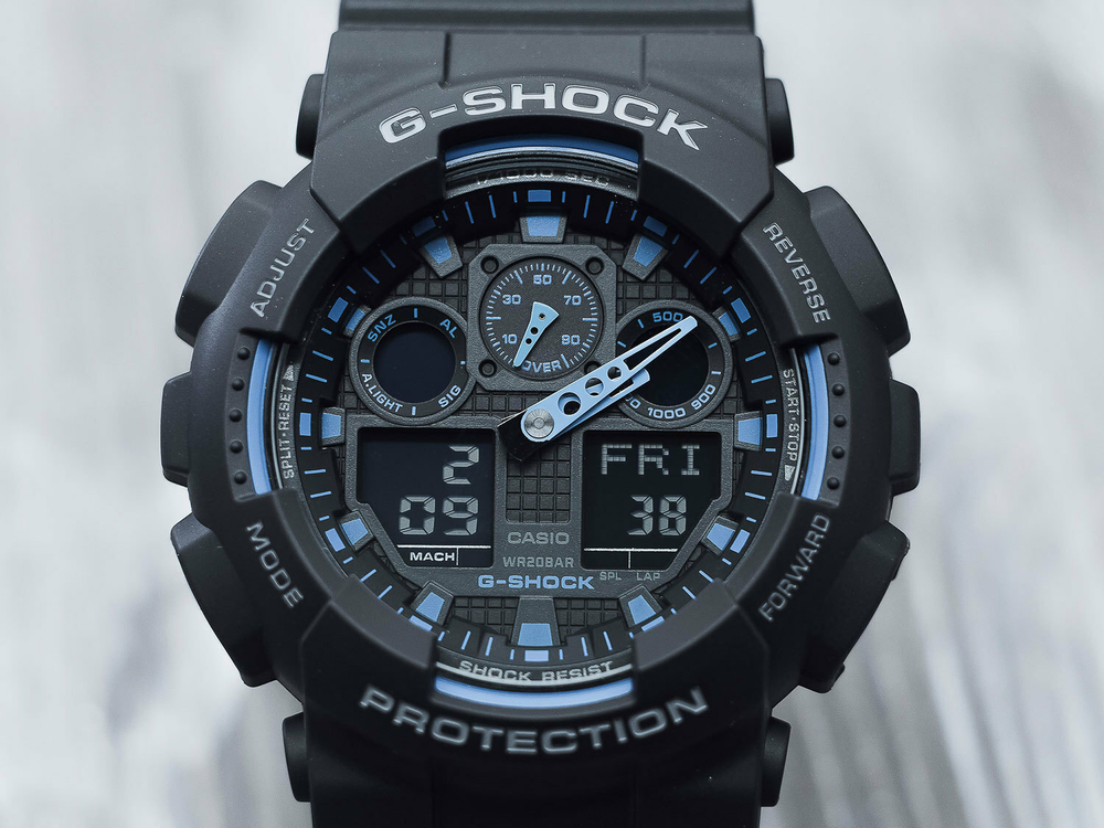 Японские наручные часы Casio G-SHOCK GA-100-1A2 с хронографом