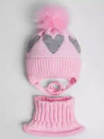 Шапка детская зимняя и манишка