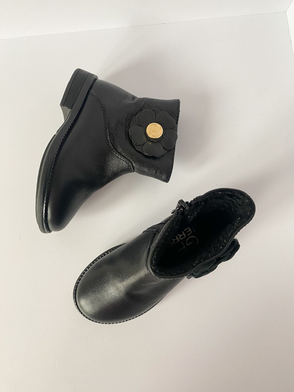 Новые кожаные полусапоги GF Ferre, 21
