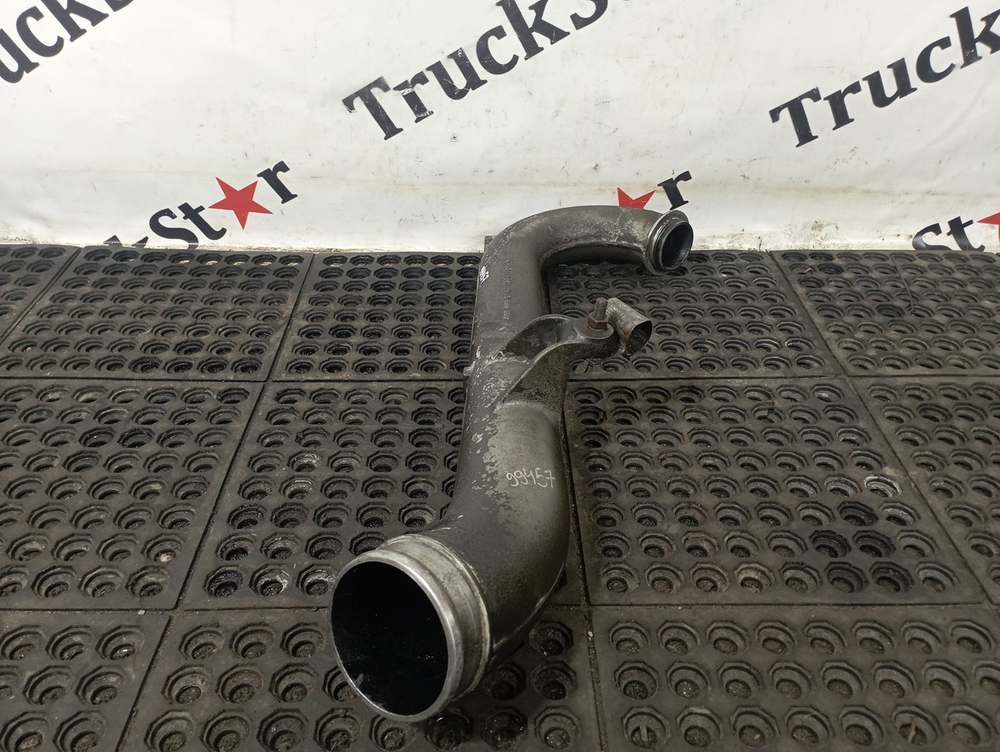 Патрубок интеркулера